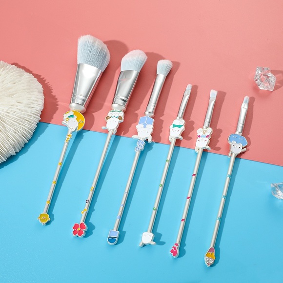 Pochaco 6 Pack Makeup Brush Set with Bag- Hello Kitty Sanrio - Picture 3 of 6